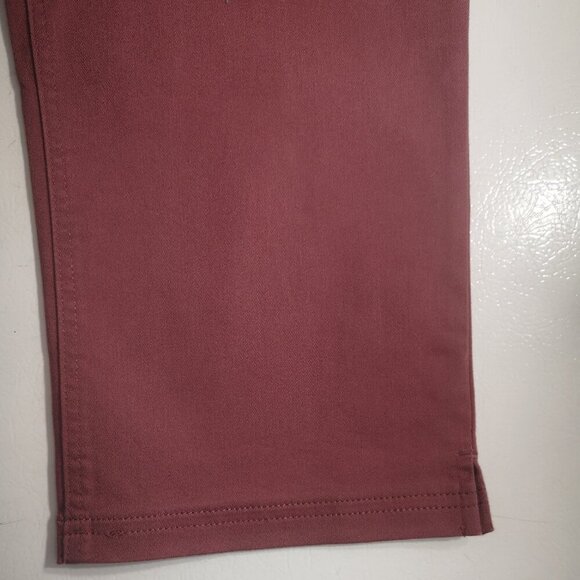 NWT Up Ladies Size 16 Dusty Rose Pull On Style 5 Pocket Crop Pants - Picture 11 of 14